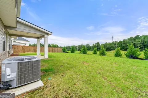 Exterior - 214 Overlook Rd, Covington, GA 30014 photo 4 of 5