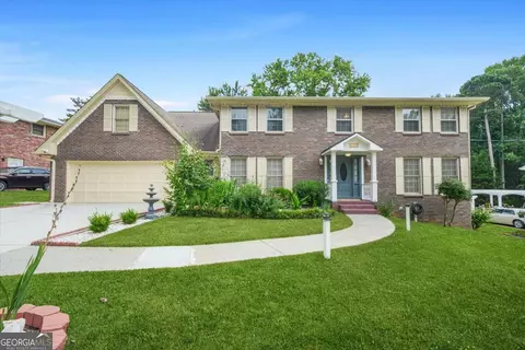 5152 Clearwater Dr, Stone Mountain, GA 30087