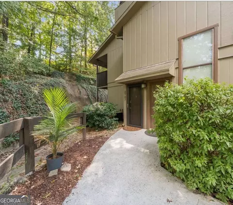 2707 Cumberland Ct SE, Smyrna, GA 30080