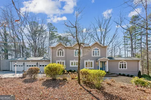 213 Pine Crest Dr, Cumming, GA 30040