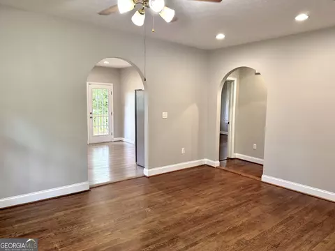 Living - 518 S Lee St, Lagrange, GA 30240 photo 8 of 9