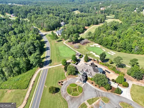 710 Crescent Dr, Forsyth, GA 31029 photo 5