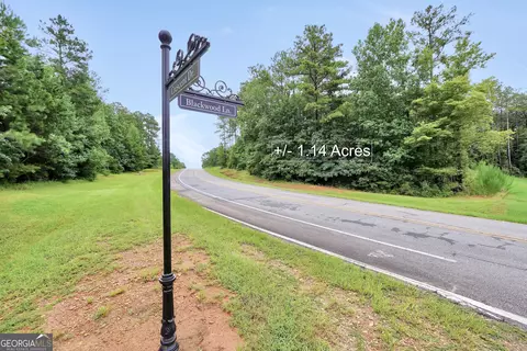 710 Crescent Dr, Forsyth, GA 31029 photo 12