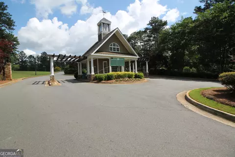 710 Crescent Dr, Forsyth, GA 31029 photo 14