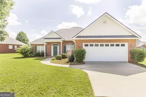 202 Huntwood Ln, Kathleen, GA 31047