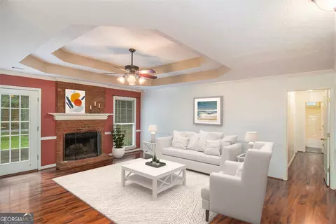 Living - 340 Radcliffe Trce, Covington, GA 30016 photo 2 of 5