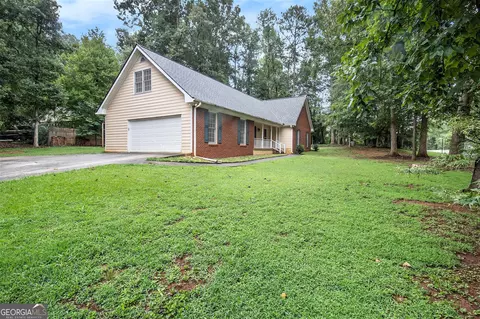 Exterior - 340 Radcliffe Trce, Covington, GA 30016 photo 3 of 14
