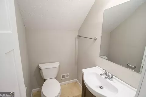Bath - 340 Radcliffe Trce, Covington, GA 30016 photo 4 of 4