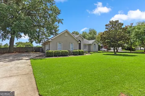 102 Gable Dr, Warner Robins, GA 31088 photo 4