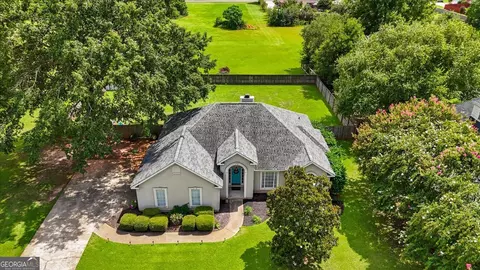 102 Gable Dr, Warner Robins, GA 31088