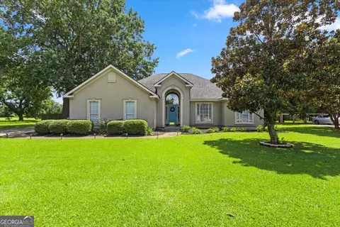 102 Gable Dr, Warner Robins, GA 31088 photo 2