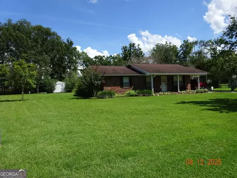 108 Mccall Ave, Reidsville, GA 30453