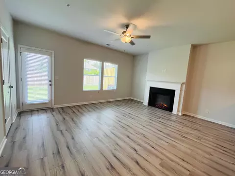Living - 11707 Chatham Dr, Hampton, GA 30228 photo 2 of 3