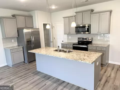Kitchen - 11707 Chatham Dr, Hampton, GA 30228 photo 1 of 1