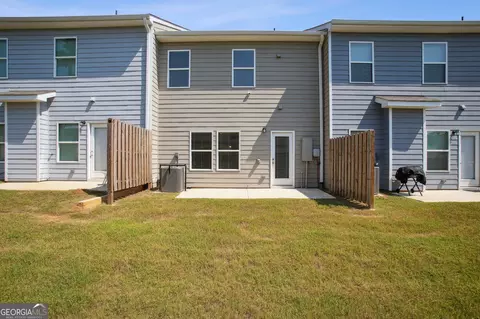 Exterior - 11707 Chatham Dr, Hampton, GA 30228 photo 2 of 3