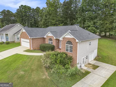 93 Woodridge Dr, Douglasville, GA 30134