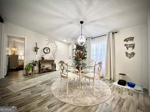 Dining - 717 Brower Ct, Dublin, GA 31021 photo 3 of 3