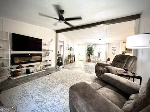 Living - 717 Brower Ct, Dublin, GA 31021 photo 1 of 4