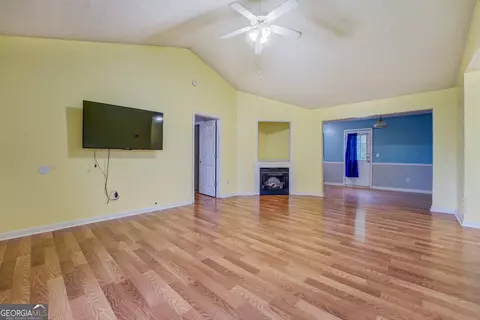 Living - 105 Bramble Bush Trl, Covington, GA 30014 photo 3 of 6