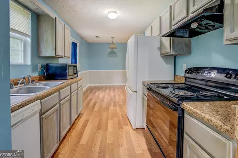 Kitchen - 105 Bramble Bush Trl, Covington, GA 30014 photo 1 of 1