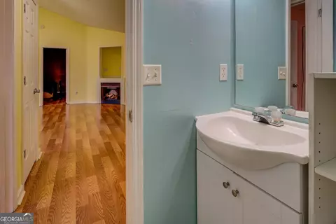 Entry Way - 105 Bramble Bush Trl, Covington, GA 30014 photo 4 of 4