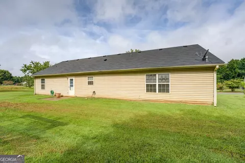 Exterior - 105 Bramble Bush Trl, Covington, GA 30014 photo 6 of 8
