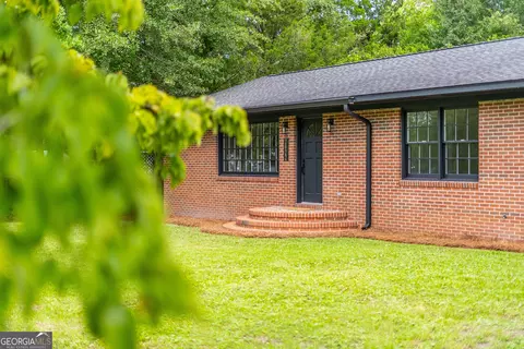 2022 Pioneer St, Waycross, GA 31501