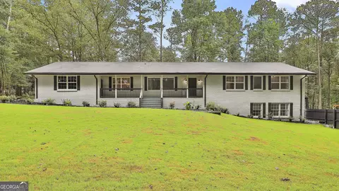 134 Franjoy Ln, Fayetteville, GA 30214