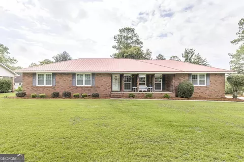 401 Cloverdale Dr, Dublin, GA 31021
