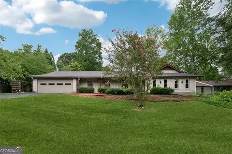 786 Fairfield Dr, Marietta, GA 30068