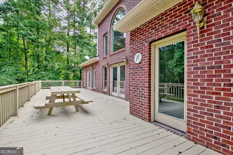 Exterior - 209 Canterbury Dr, Lagrange, GA 30241 photo 7 of 16