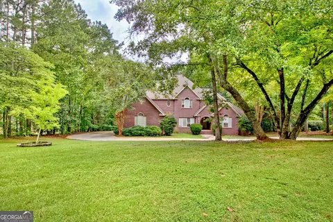 209 Canterbury Dr, Lagrange, GA 30241