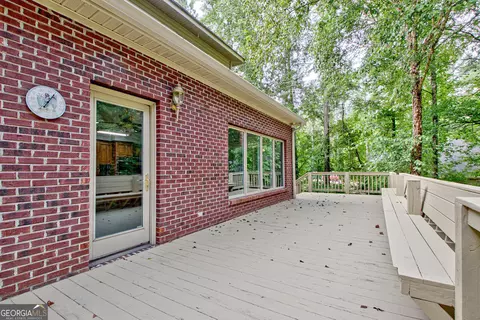 Exterior - 209 Canterbury Dr, Lagrange, GA 30241 photo 10 of 16