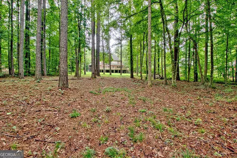 Exterior - 209 Canterbury Dr, Lagrange, GA 30241 photo 14 of 16