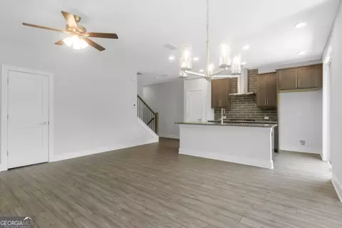 921 Echo Park Dr, Suwanee, GA 30024 photo 3