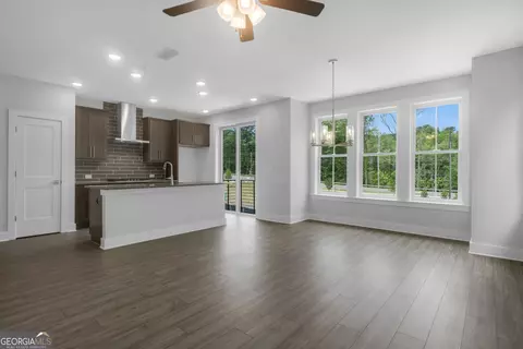 921 Echo Park Dr, Suwanee, GA 30024 photo 2