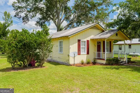 106 Nancy Ave, Fargo, GA 31631