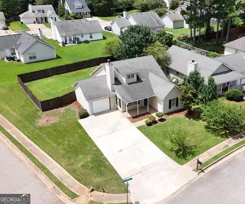 1501 N Hampton Ct, Hampton, GA 30228