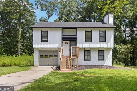 114 Jousters Ln, Lawrenceville, GA 30044