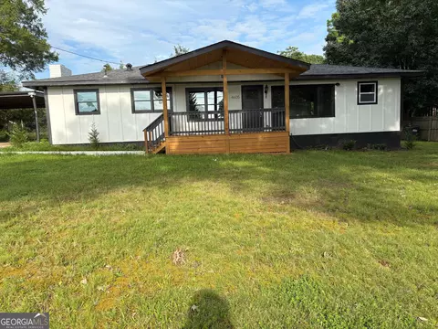 4605 Doss Cir, Powder Springs, GA 30127