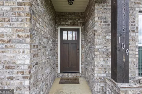 Entry Way - 109 Rusty Plow Ln, Perry, GA 31069 photo 1 of 9