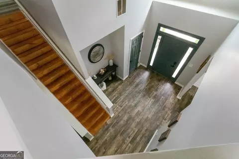 Entry Way - 131 Cedar Ridge Dr, Lagrange, GA 30241 photo 4 of 6