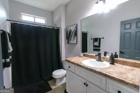 Bath - 131 Cedar Ridge Dr, Lagrange, GA 30241 photo 1 of 5
