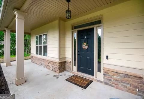 Exterior - 131 Cedar Ridge Dr, Lagrange, GA 30241 photo 2 of 8