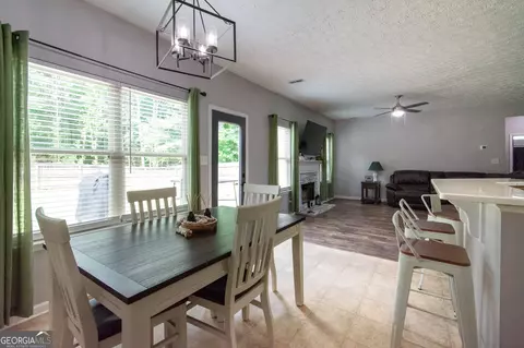 Dining - 131 Cedar Ridge Dr, Lagrange, GA 30241 photo 2 of 2