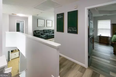 Entry Way - 131 Cedar Ridge Dr, Lagrange, GA 30241 photo 5 of 6
