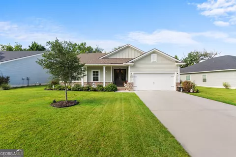 175 Beecher Dr, Richmond Hill, GA 31324