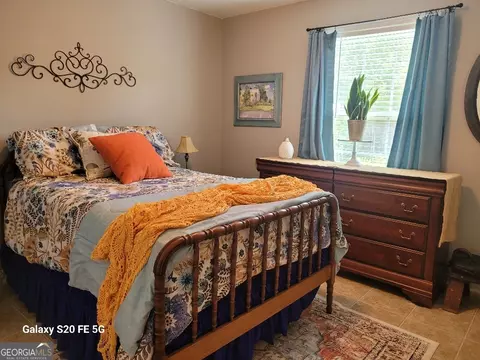 Bedroom - 305 Lenox Cir, Lagrange, GA 30241 photo 2 of 2