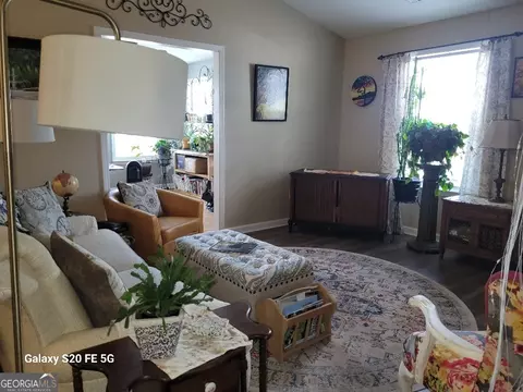 Living - 305 Lenox Cir, Lagrange, GA 30241 photo 2 of 2