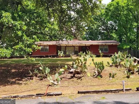 3976 Mosley Dr, Columbus, GA 31903